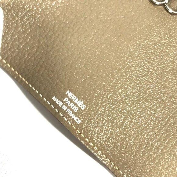 HERMES 4 key case Bearn Key H logo Key Case Chevre Etoupe Beige/SilverHardware - Picture 7 of 10
